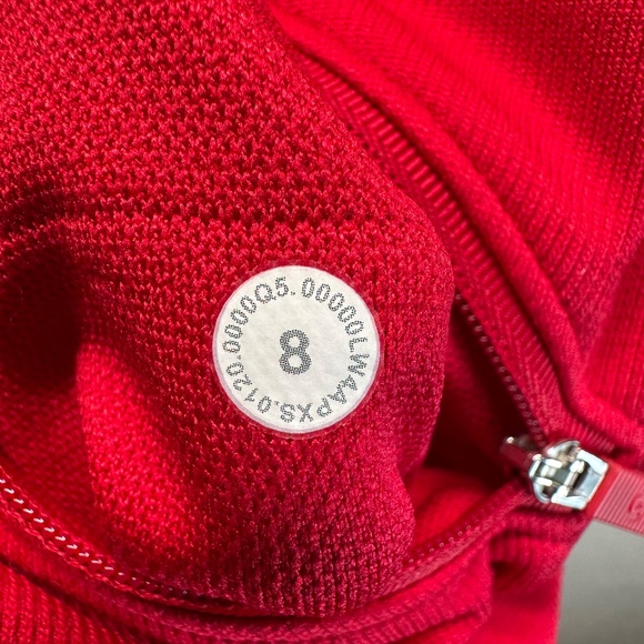 Lululemon Ventilate Hooded Jacket Womens Size 8 Flamenco Red Training Gym Sports - Picture 16 of 16